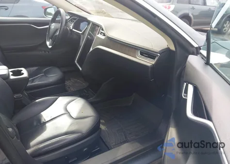 2013 Tesla Model S from USA, damaged, VIN 5YJSA1CN4DFP26552